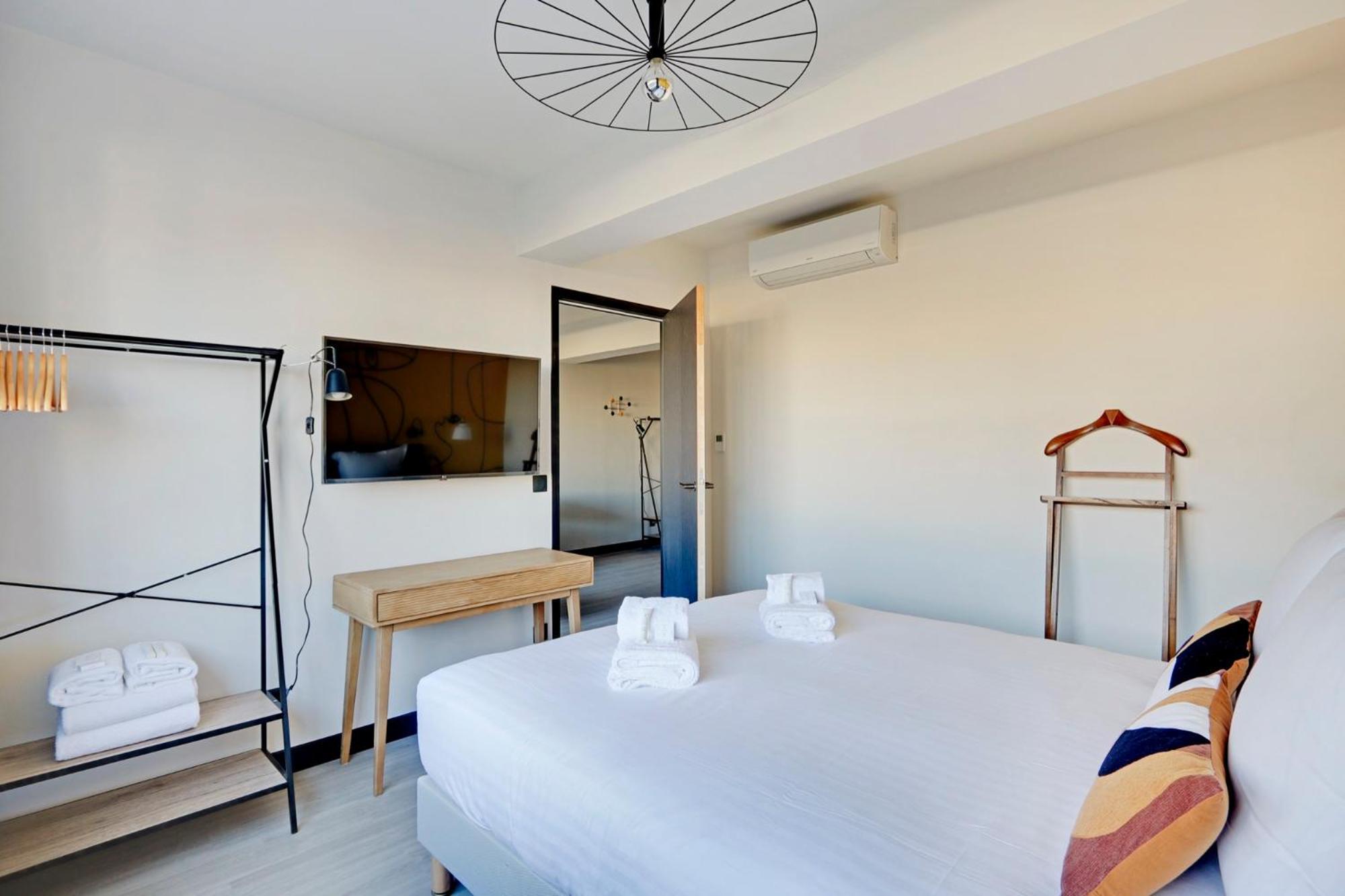 North Paris Suite Экстерьер фото