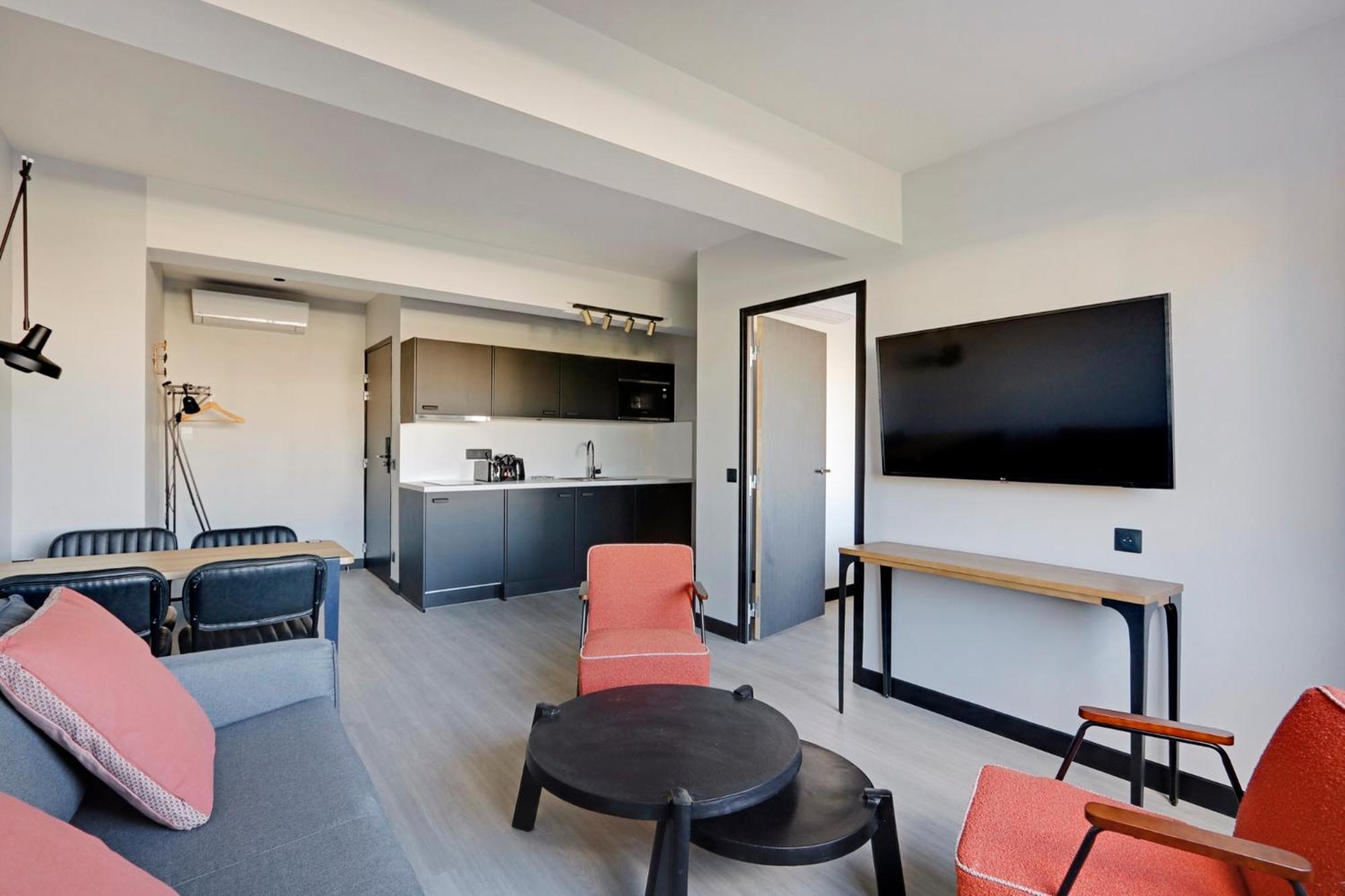 North Paris Suite Экстерьер фото
